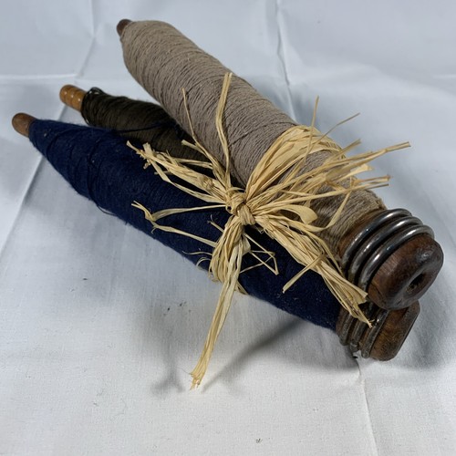 Vintage antique wooden bobbins - antique,
