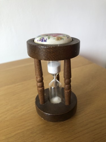 Vintage wooden egg sand - vintage,