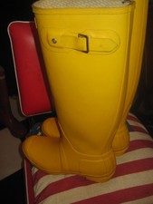 HUNTERS YELLOW WELLIES 6 USED
