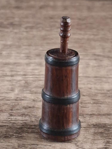 Scale dolls house - 1:12,