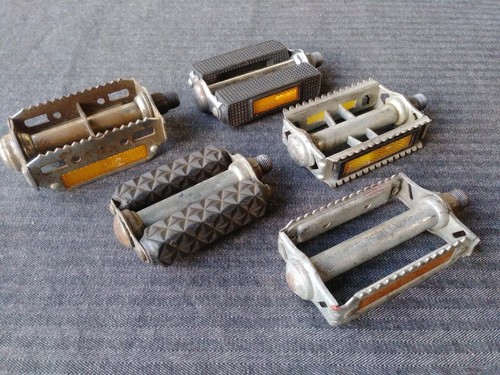 Lot five vintage single - five,