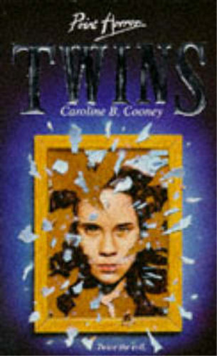 Twins caroline - (point, horror),