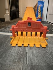 Mattel DYT87 Hot Wheels Super 6-Lane Raceway Track Set 8 foot of track rare UK!