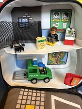 Duplo On The Move police