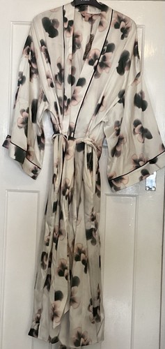 Bnwt rosie luxurious - m&s,