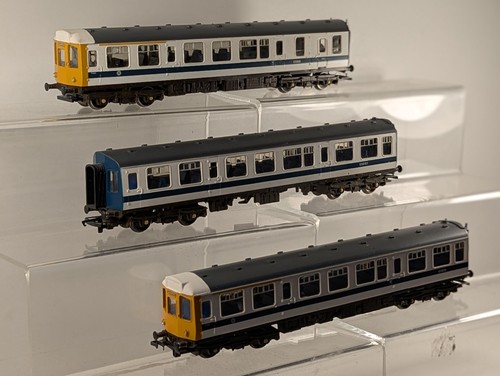 Hornby r377 gauge class 110 - oo,