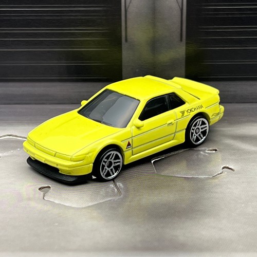 Hot wheels nissan - hot,
