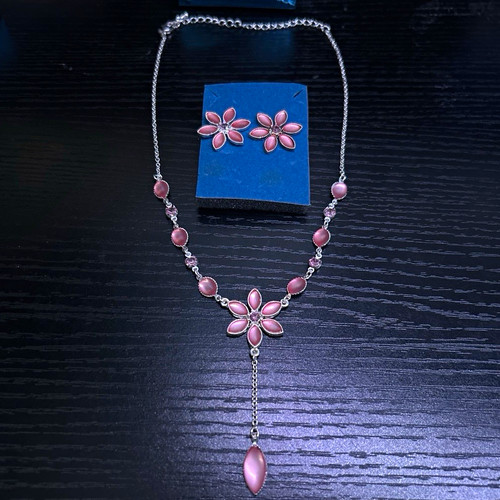 Avon silver tone pink - avon, flower