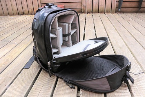 Lowepro dry zone 200 large - lowepro,