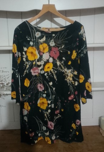 Marks spencer black floral - &,