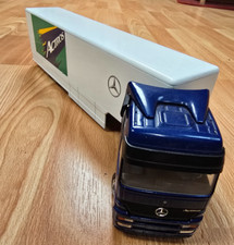 Mercedes Articulated Lorry &