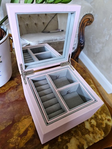 Pandora pink jewellery box - pink,