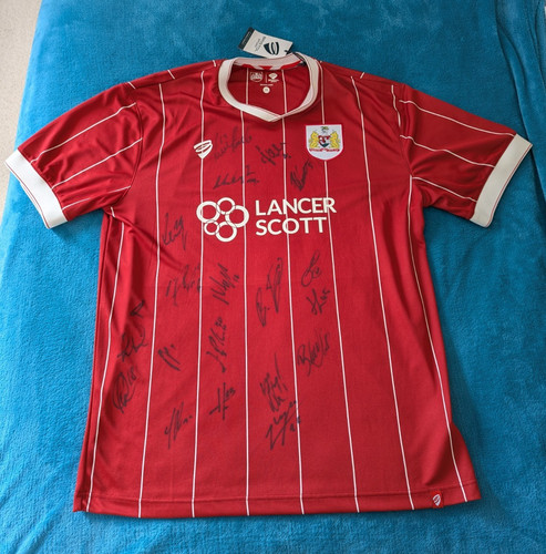 Bristol city signed - bristol,