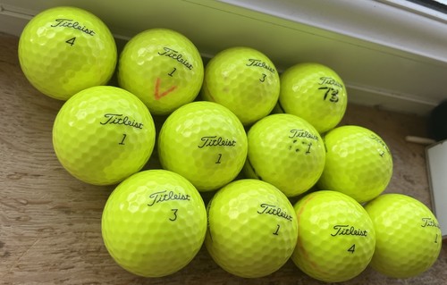 Titleist pro yellow golf - titleist, v1
