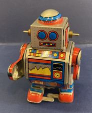 Vintage Small Tinplate Clockwork Robot MS235 China Blue Red Yellow (Work No Key)