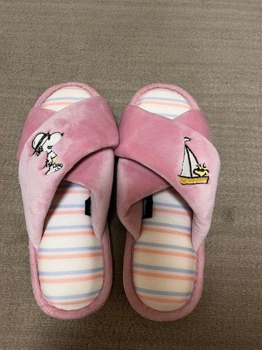 Snoopy embroidered pink - snoopy,