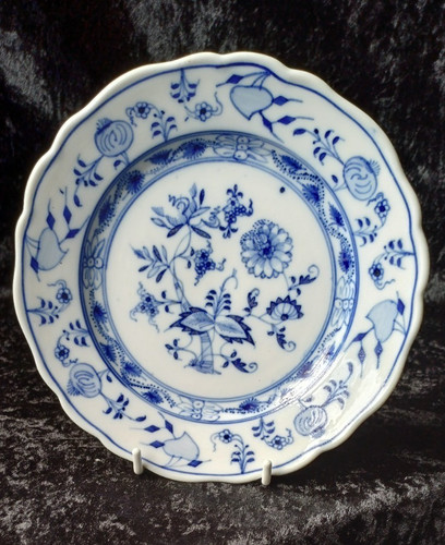 Meissen onion pattern - onion,