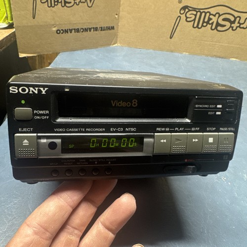 Sony video8 vcr powers - sony,