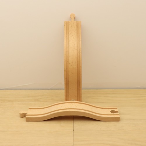 Wooden train track - arched, ramp