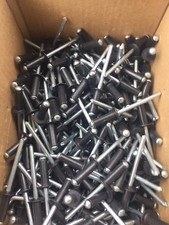 100pk Black Pop rivets 3/16”