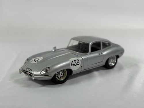 Burago scale die cast - burago,