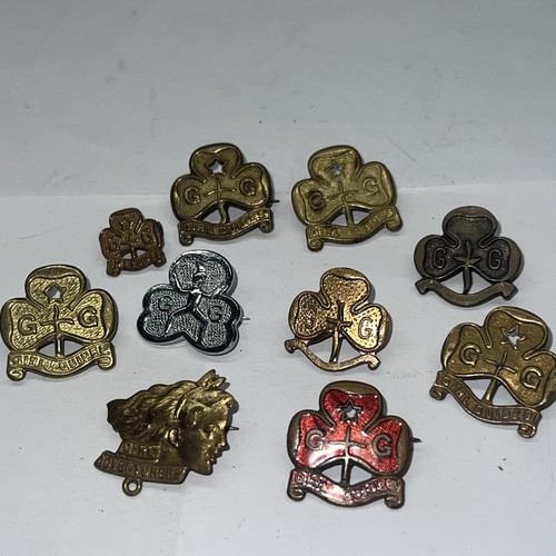 Vintage girl guide badges - x,