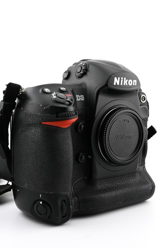 Nikon body only 12 1mp - body,