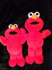Retro 2x "Tickle Me" Elmo 1995