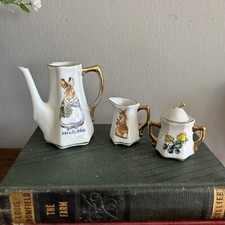 Beatrix Potter Peter Rabbit Mrs Rabbit Vtg  Mini Tea Pot Creamer Sugar Tea Set