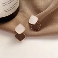 minimalist earrings studs
