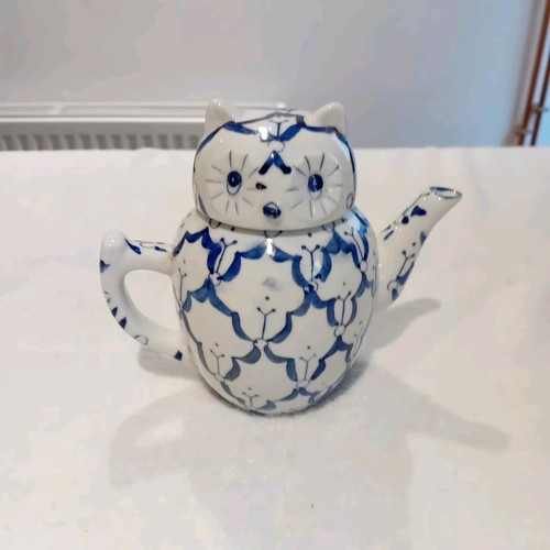 Vintage style blue white - style,