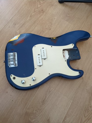Precision bass - bass, p