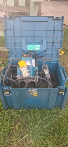 Makita router 110v - router,