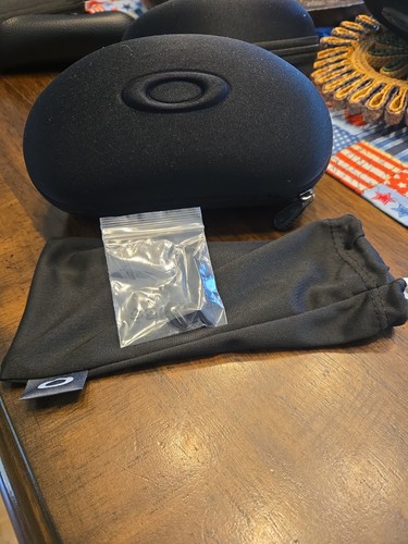 New oakley soft vault - new,