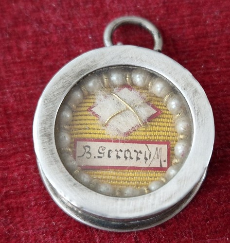 E061 antique reliquary saint - antique,