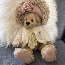 Ashton Drake Vicky Loughton 1999 Pandora signed and numbered Teddy Bear