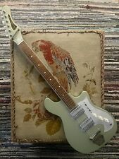 Tuxedo 2 Guitar Vintage Early