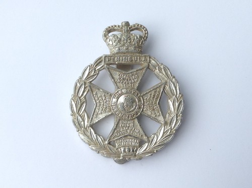 Royal green jackets cap badge - green,