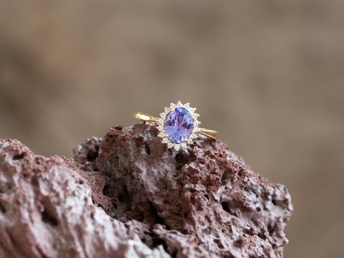 Aaa tanzanite white - aaa,