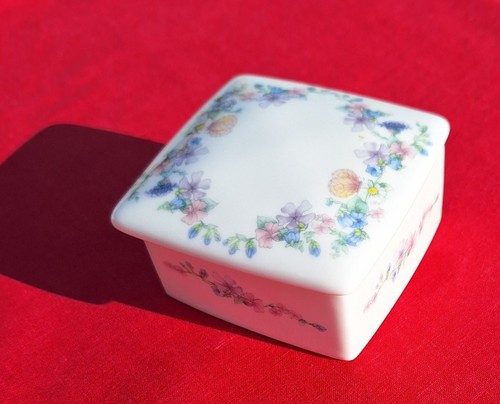 Vintage wedgewood angela bone - wedgewood,
