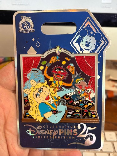 Disney 25th annual pin - pin, trading