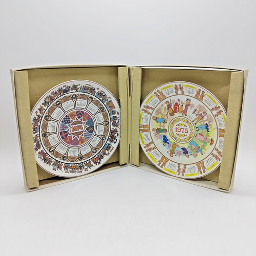 Wedgwood calendar plate bundle - calendar,
