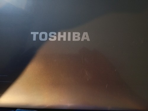 Toshiba satellite l40 a974 - 14",