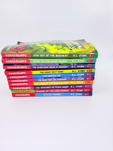 Goosebumps paperback book - x,