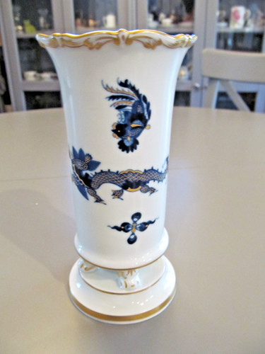 Meissen blue court dragon - meissen,