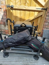 Daiwa D75SB fishing box and