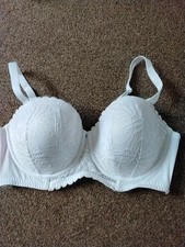 Ladies Padded Bra In White