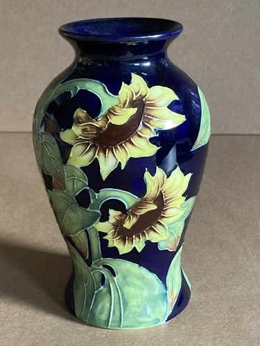 Benaya blue sunflower flower - blue,