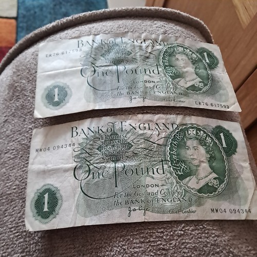 Old english pound bank - 1,