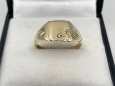 9ct Gold Hallmarked Ladies / Childs Signet Ring. Goldmine Jewellers.